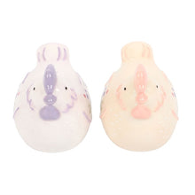 Load image into Gallery viewer, Hen Shaped Salt and Pepper Shakers