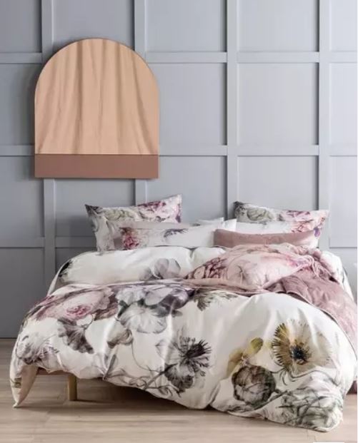Ellaria White/Pale Rose Bedding Set - Double