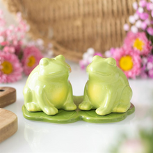 Load image into Gallery viewer, Luna Frog Salt and Pepper Shakers