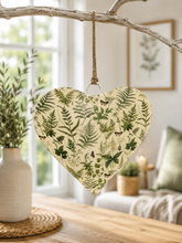 Load image into Gallery viewer, Flower Heart Hanger