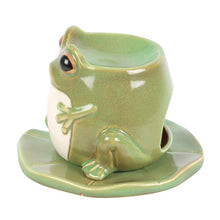 Load image into Gallery viewer, Frog Shaped Oil Burner and Lily Pad Plate
