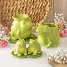 Load image into Gallery viewer, Luna Frog Salt and Pepper Shakers
