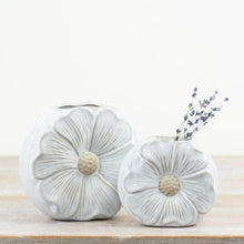 Load image into Gallery viewer, Flower Daisy Vase
